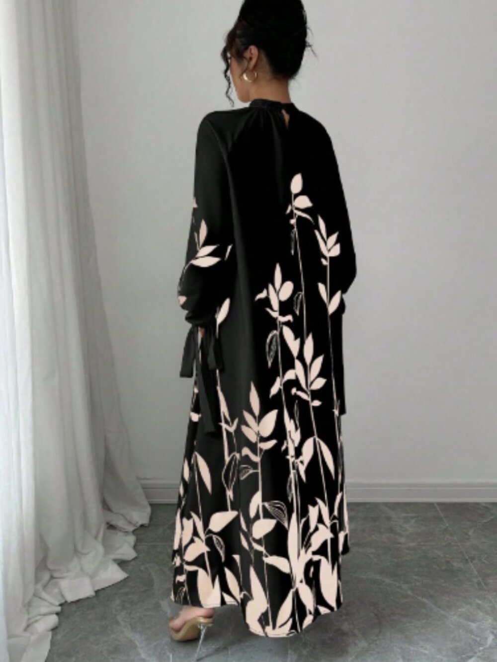 Lovely  Women's Long Sleeve Dress With Neck Tie And Floral Print - Picture 2 of 6